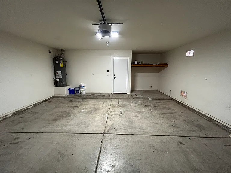 4132 E Anderson Dr — Photo 36
