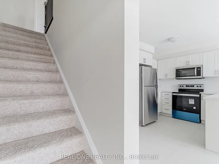 85 Mullin Dr #31A — Photo 5