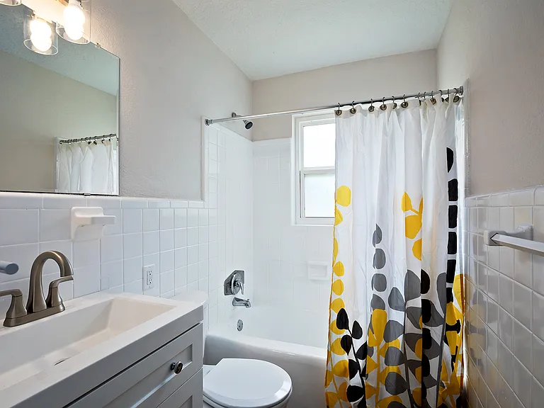 200 S Lucerne Cir E #5 — Photo 8