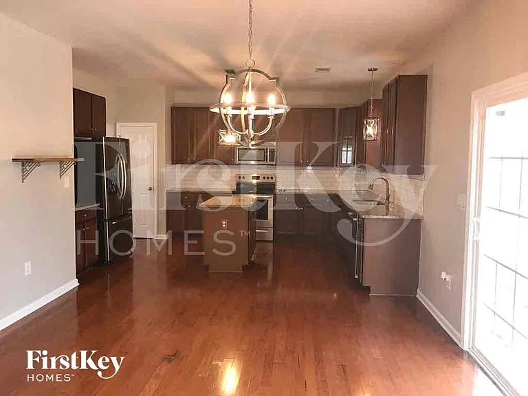 12204 Palomar Dr — Photo 3