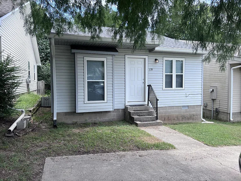 139 Rockyreef Cir — Photo 1