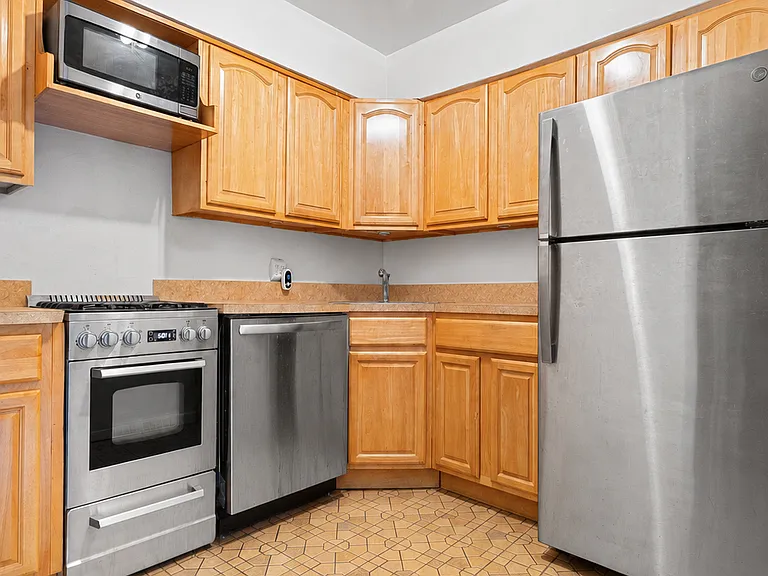 46 W 87th St #3A — Photo 5