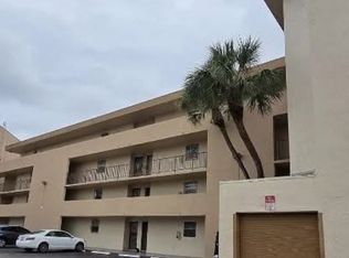 8897 Fontainebleau Blvd, Miami, FL 33172