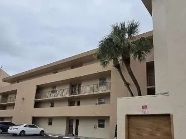 8897 Fontainebleau Blvd, Miami, FL 33172