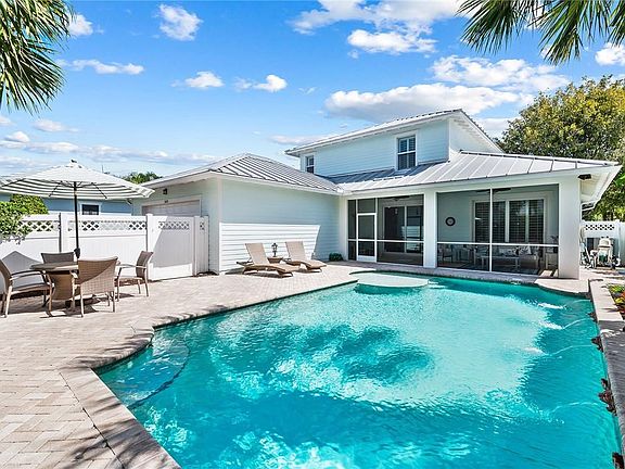 5th image of 3424 S Caroline Drive