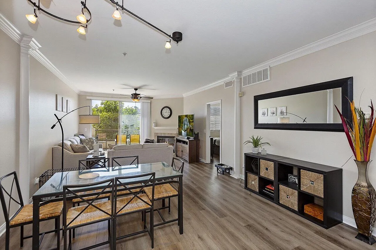 2250 Gill Village Way — Photo 2
