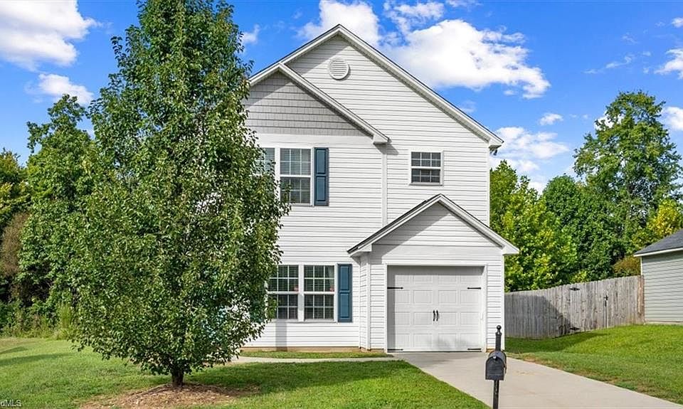 1st image of 4105 Davis Ridge Ct