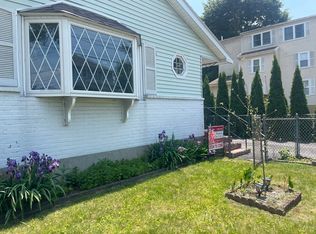 67 Oakcrest Rd, Hyde Park, MA 02136