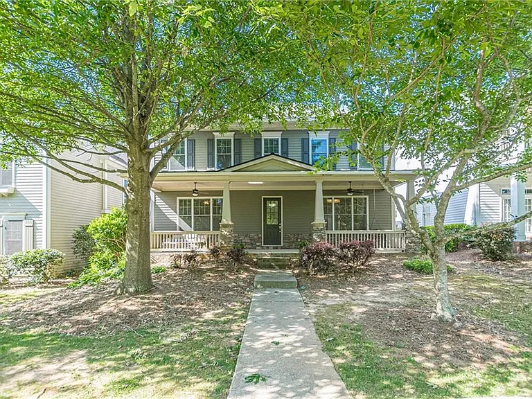 1645 Woodward Way — Photo 1
