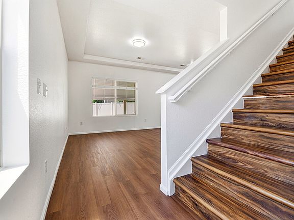 4th image of 4707 Walden Way