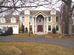 271 Boscombe Ave, Staten Island, NY