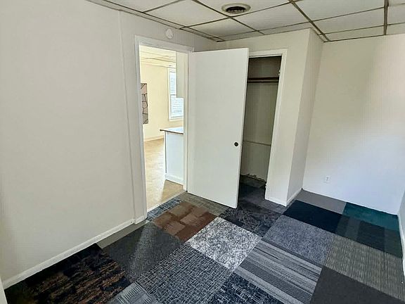 5th image of 457 Plymouth Ave #1