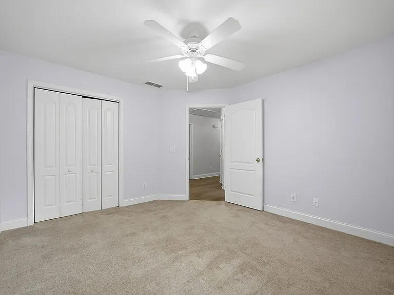 166 Cove Hl — Photo 16