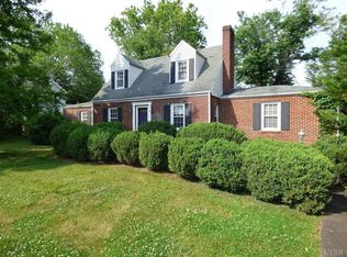 207 Garland Ave, Amherst, VA 24521