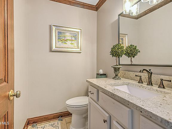 5th image of 3011 Moss Creek Dr