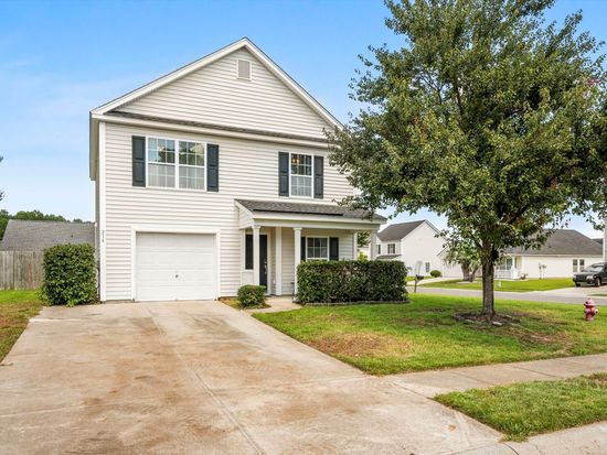 216 Loocock Dr, Goose Creek, SC 29445