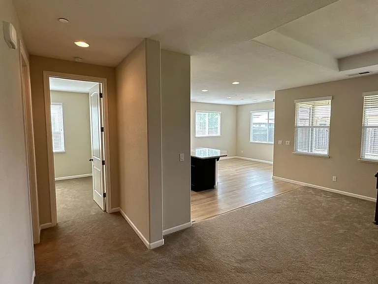 3251 Tinker Creek Way — Photo 8
