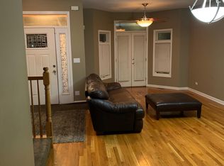519 E 44th St, Chicago, IL 60653