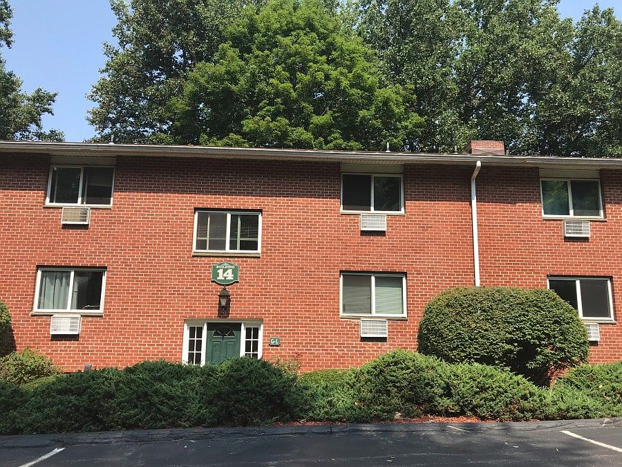 1st image of 14 Scenic Dr APT O