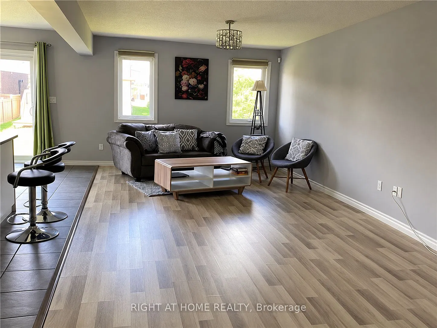 4 bed, $2,700 — Photo 3
