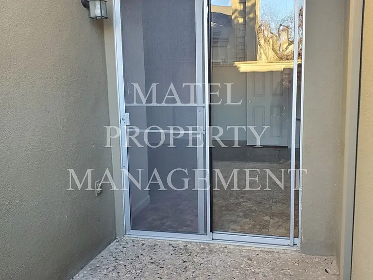 1313 Floyd Ave — Photo 21