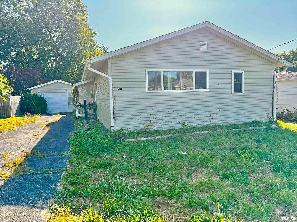 1st image of 211 Illinois Ave