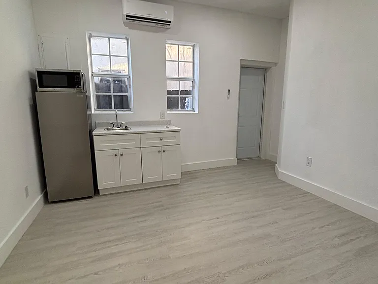 17614 SW 134th Pl — Photo 1