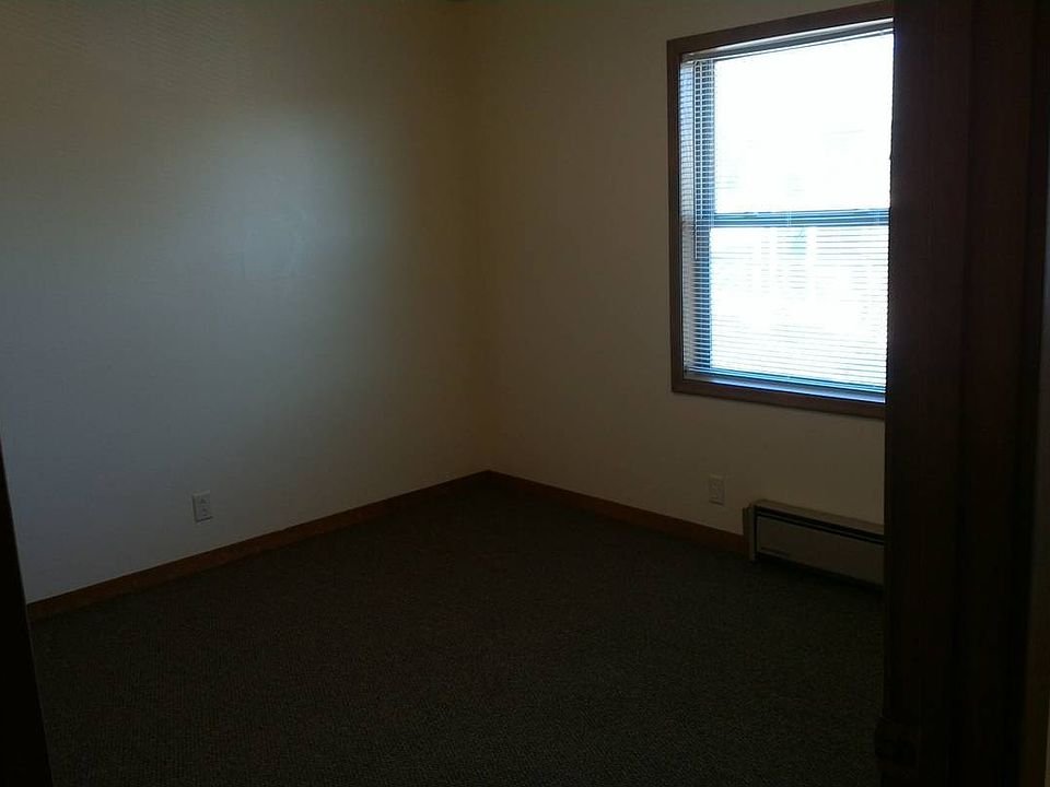 1st image of 4817-4841 Holmes St #307