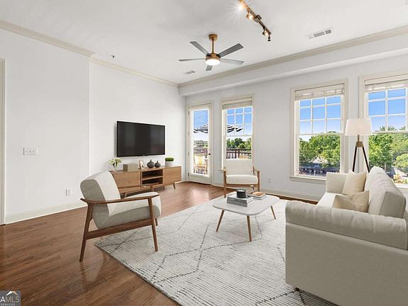 4th image of 360 Chambers St Unit 305