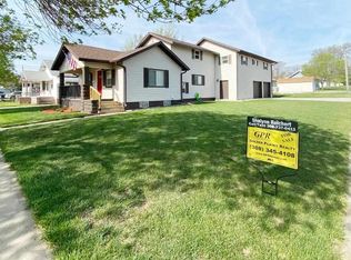 912 E 5th St, Mccook, NE 69001