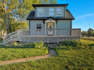 1059 Farrell St, Valparaiso, IN 46385