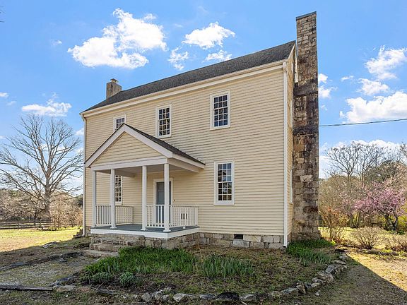 3rd image of 7404 Halifax Rd