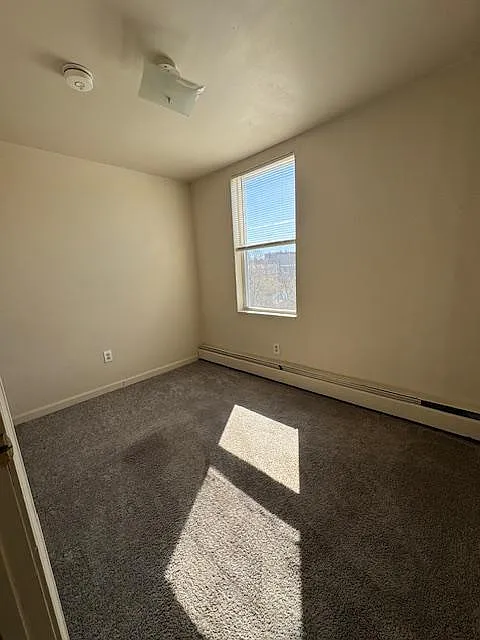 Building Photo - 73 Hilldale Ave #5