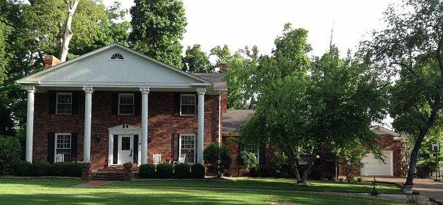 1st image of 121 Wildwood Dr