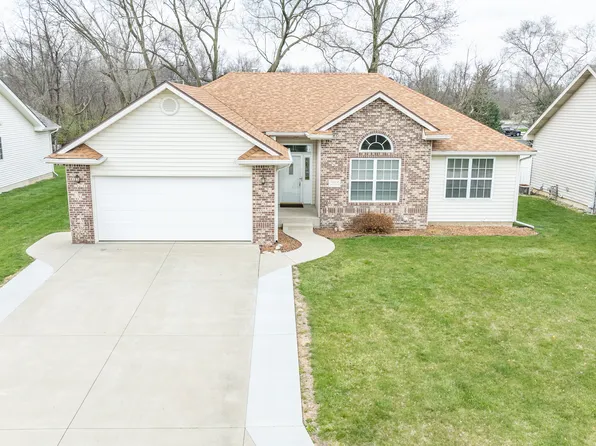 7912 Lindbergh Dr, Yorktown, IN 47396