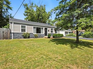 1 Dickson Ct, Saint Louis, MO
