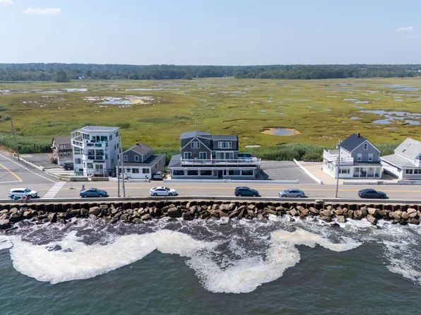 371 Webhannet Drive #1, Wells, ME 04090