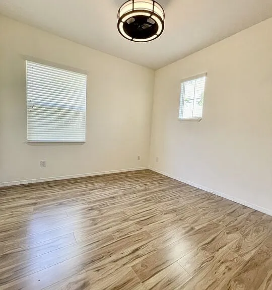 991 Deerhill Rd — Photo 23