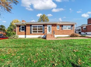 220 Frontier Rd NE, Roanoke, VA 24012