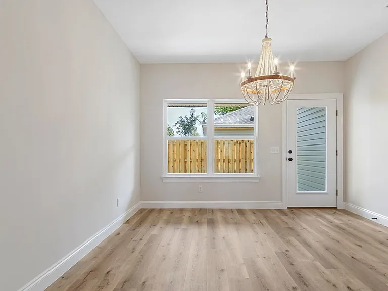 906 Mulberry Ave — Photo 20