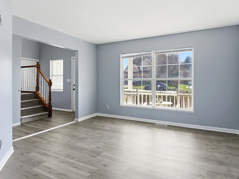 1824 Country Hills Dr #B — Photo 3