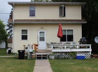 207 E Wisconsin Ave, Winger, MN 56592