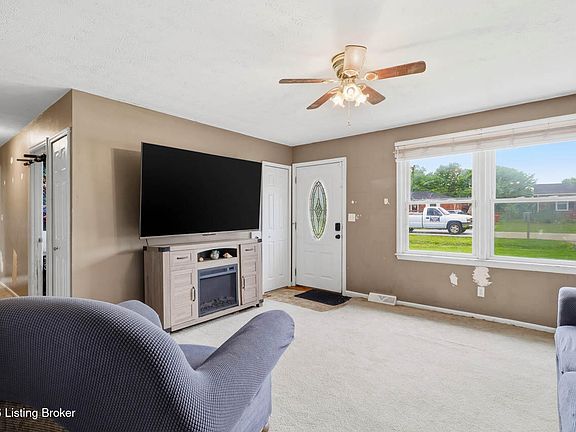 4th image of 107 Ravenwood Dr
