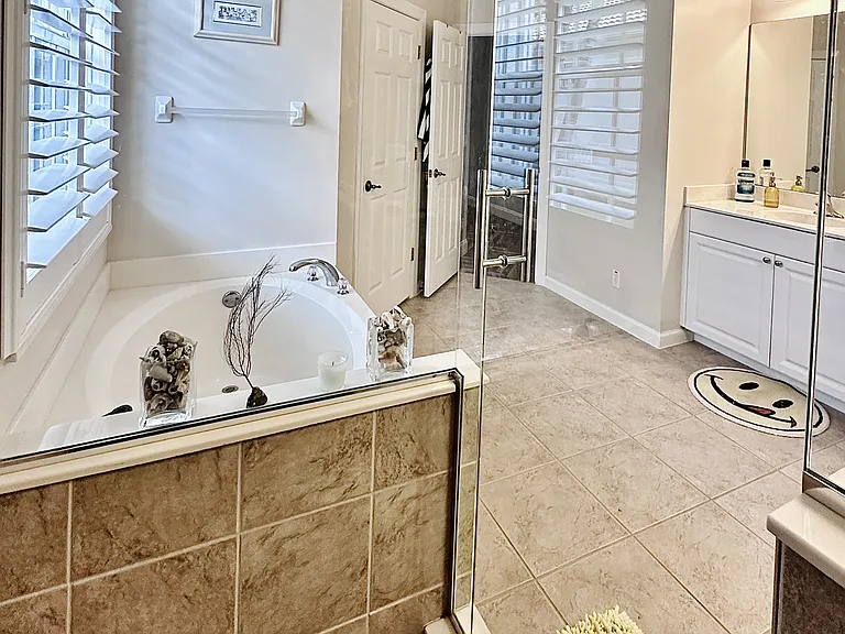 15830 Delaplata Ln — Photo 22