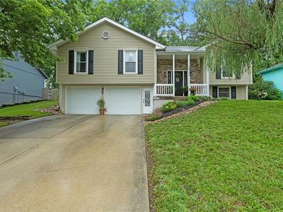 1512 NE Auburn Dr, Lees Summit, MO, 64086
