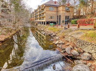 215 Ski Mountain Rd #103, Gatlinburg, TN 37738