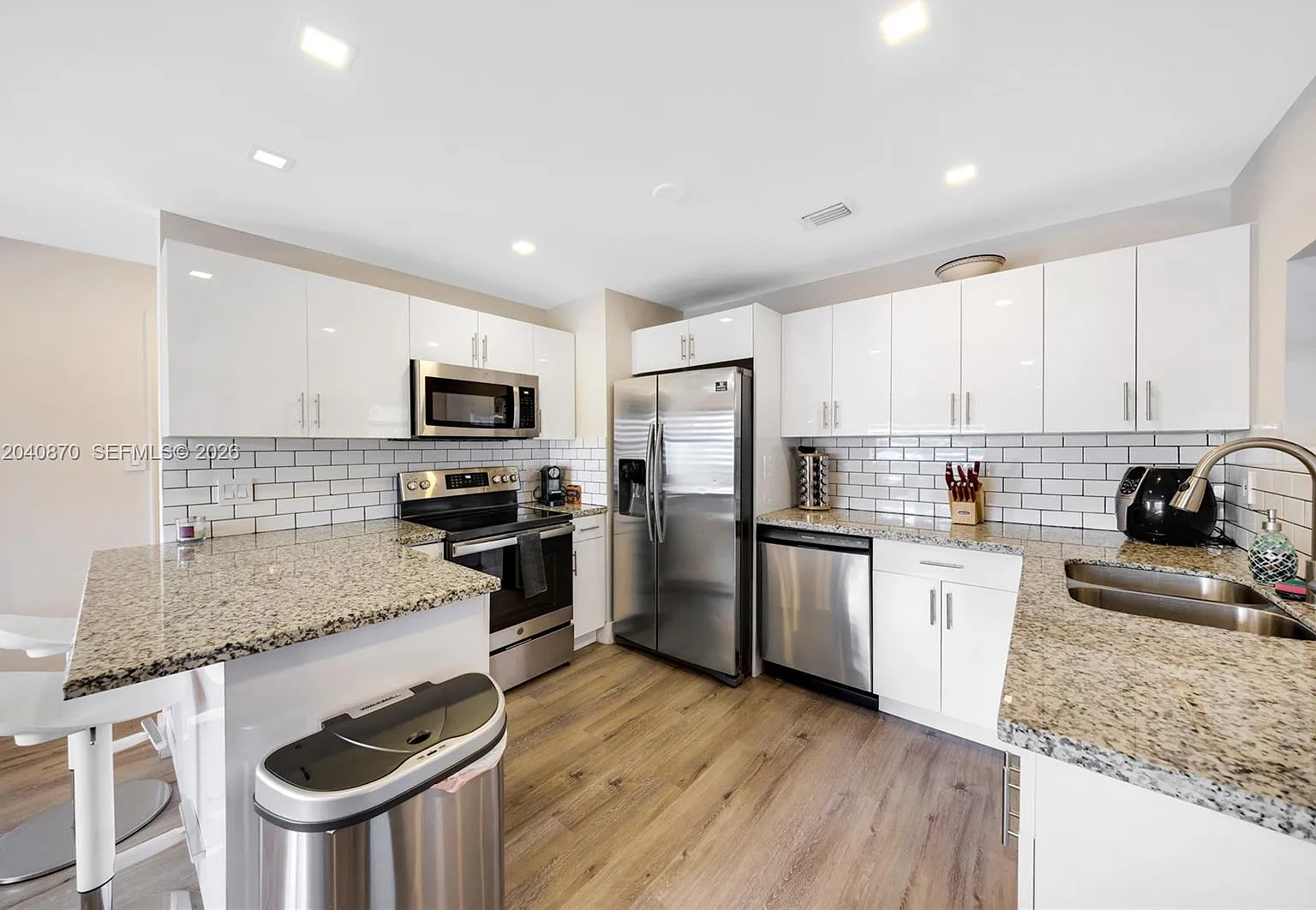 3 bed, $3,750 — Photo 4
