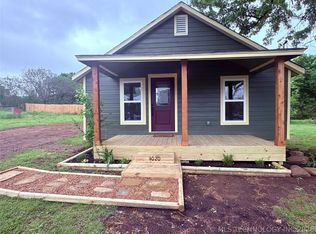 1020 W Creek Ave, Checotah, OK 74426