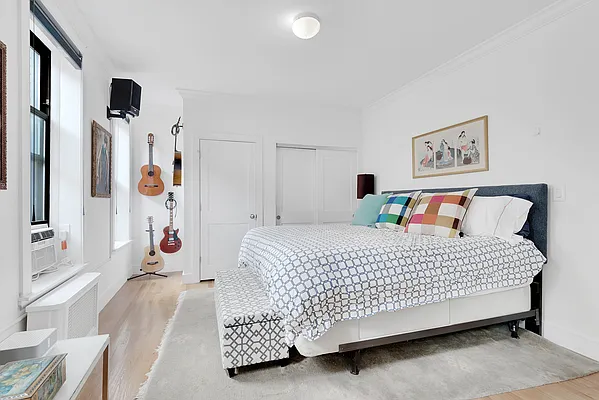 Rented by Douglas Elliman | media 25
