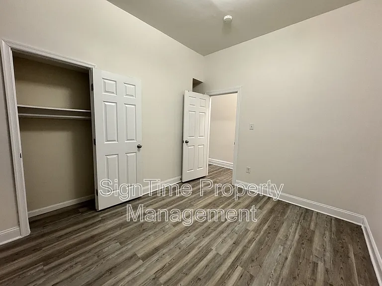 103 E Washington St #1E — Photo 6